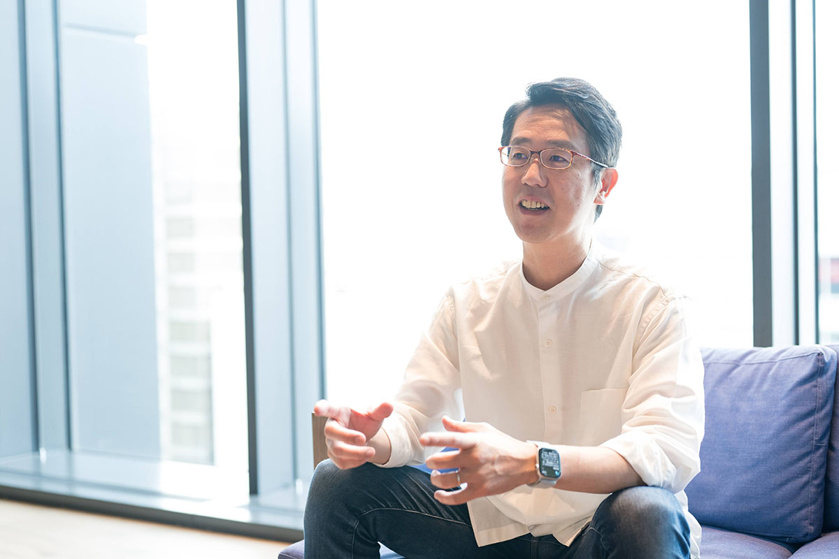 アクセンチュア株式会社　マーケティング・アドバイザー　黒木ヨウドウ
